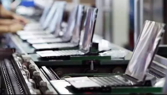 9 Merk Laptop Terbaik Di Tahun 2022 - Portalmadura.com 9 Merk Laptop Terbaik di Tahun 2022