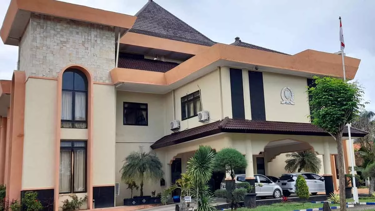 Anggota Dewan Desak Pemkab Sampang Segera Gelar Pilkades Serentak