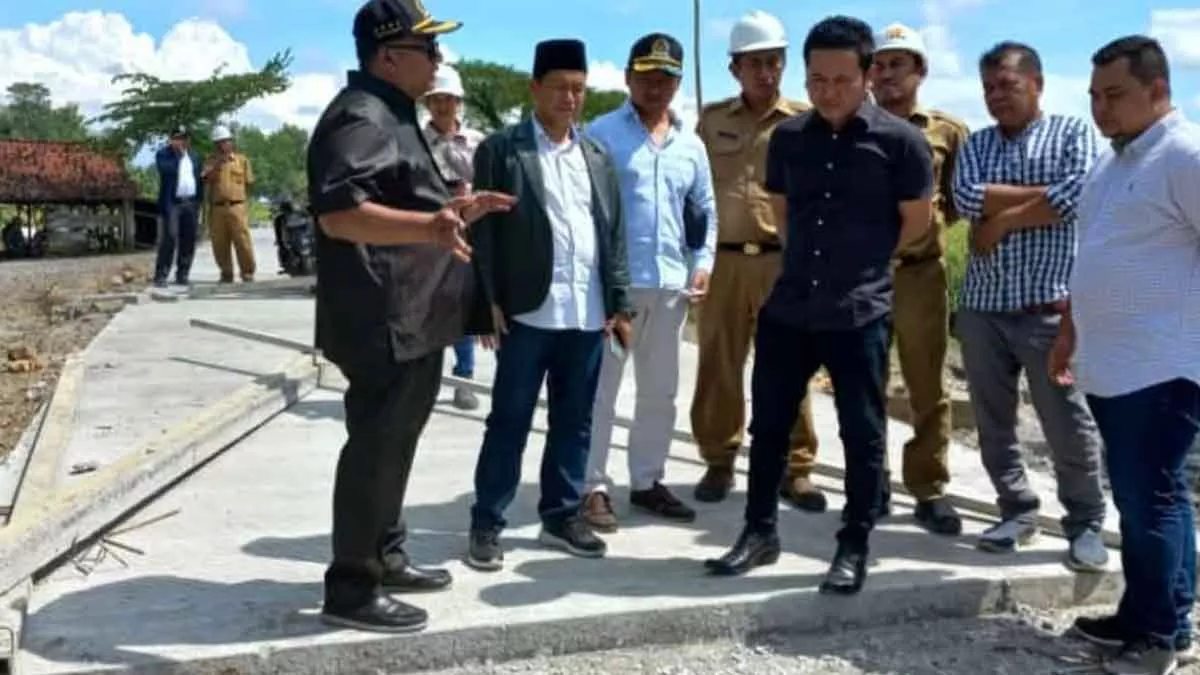 DPRD Sampang Minta Warga Kawal Kegiatan Jalan Robatal-Sokobanah