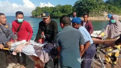 Hilang Kontak, Perahu Motor Siaga Desa Bawa Pasien Ditemukan KRI Surabaya 591
