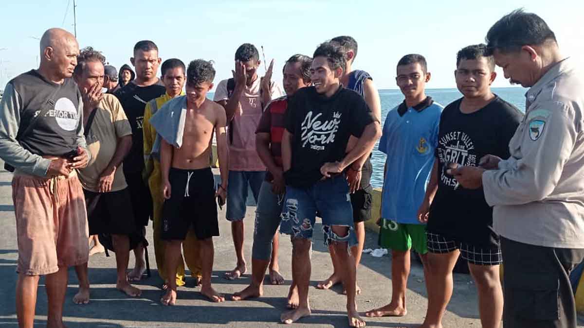 Kronologi KM Fajar Nusantara Tenggelam, Kru Selamat