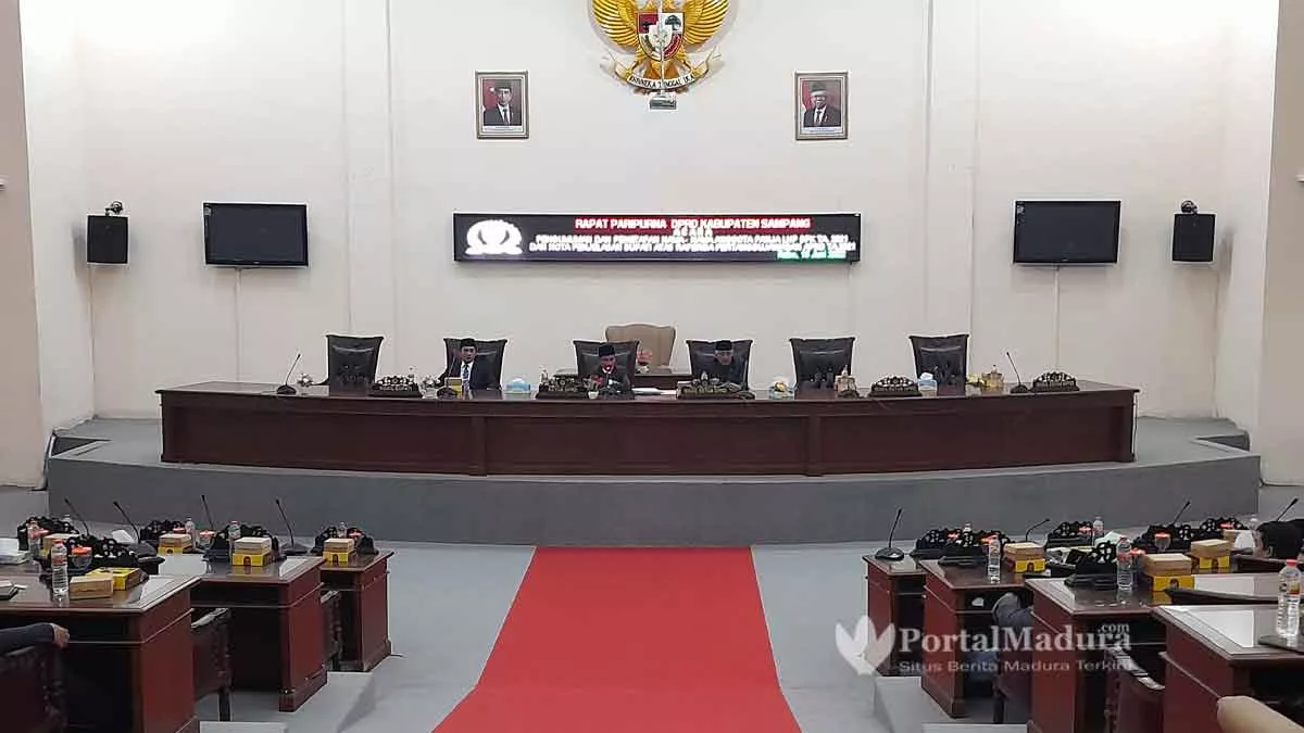 Rapat Paripurna DPRD Sampang, Wakil Bupati Mohon Dukungan Bangun Kesejahteraan Rakyat