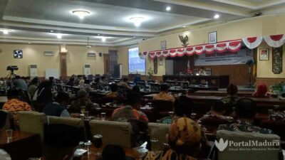 Satu Fraksi Getol Kritik Wisata Sumenep