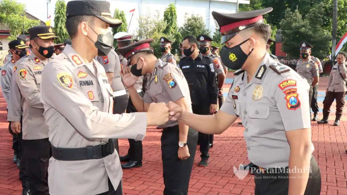 57 Personel Naik Pangkat, Kapolres Sumenep: Jadikan Motivasi dan Bertanggung jawab