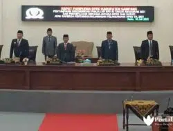 Rapat Paripurna, DPRD Sampang Sampaikan Rekomendasi LHP BPK RI