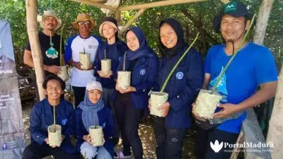 Hari Mangrove Sedunia, Pokmaswas 'Reng Paseser' dan Mahasiswa FPIK IPB University Kampanye Konservasi