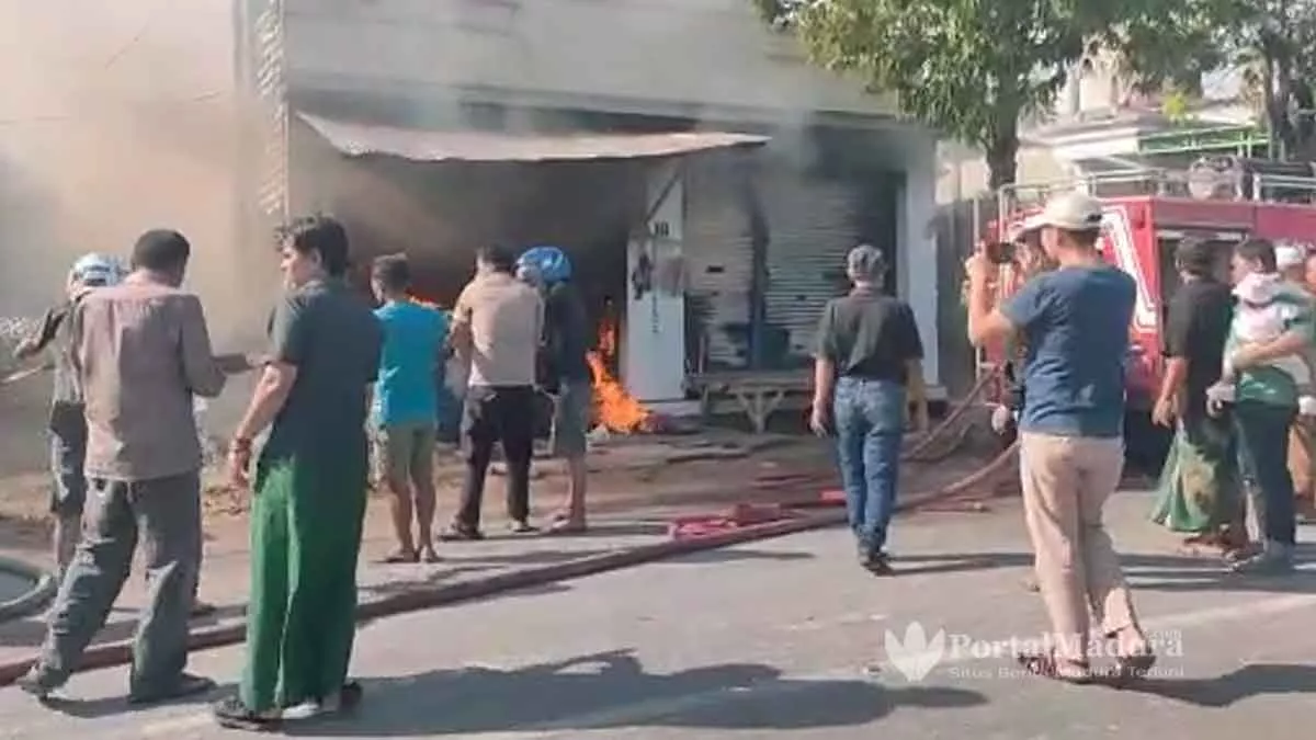 Kebakaran Landa Ruko Warga Sampang