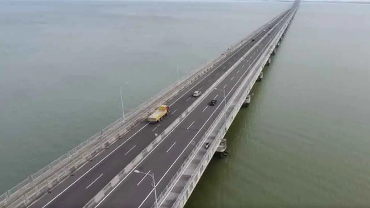 Pengalihan Jalur Sepeda Motor Suramadu arah Madura Mulai Diterapkan hingga 2023