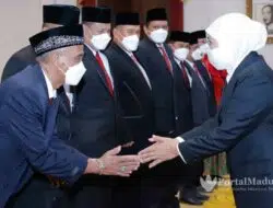 Perangi Hoaks, Gubernur Jatim Lantik Komite Komunikasi Digital
