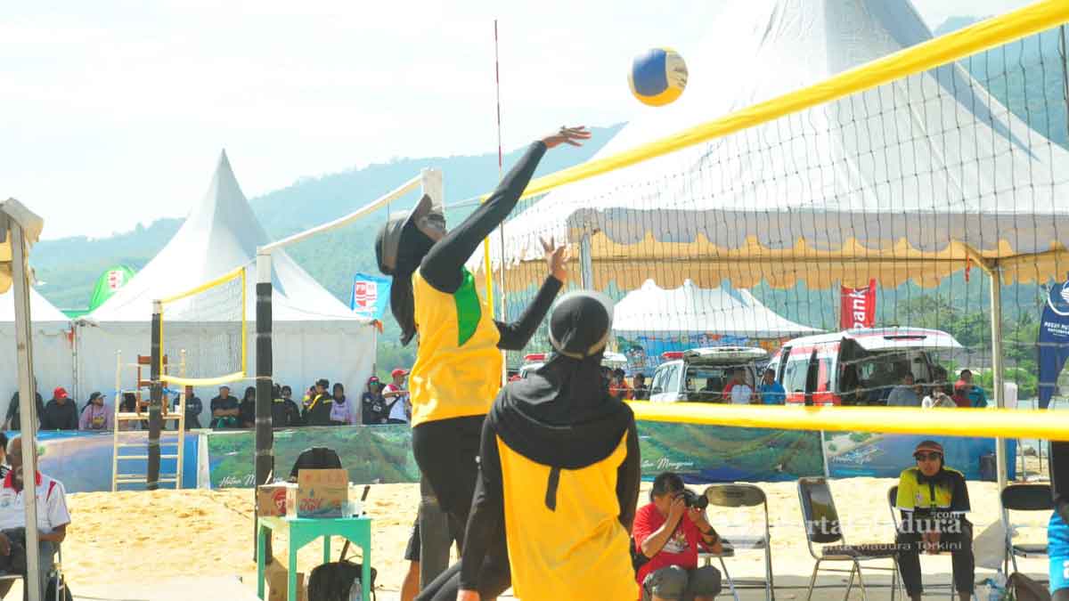 Voli Pantai Putri Sumenep Kembali Sumbang Emas