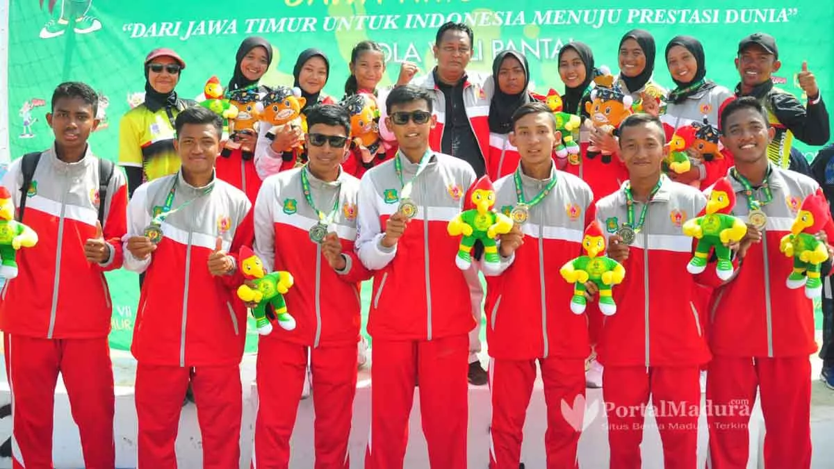 Voli Pantai Putri Sumenep Kembali Sumbang Emas - Portalmadura.com Voli Pantai Putri Sumenep Kembali Sumbang Emas