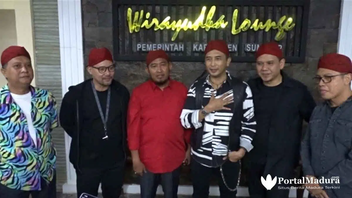 Bupati Sumenep Kenalkan 6 Lagu Pada Kru Padi Reborn hingga Makan Malam
