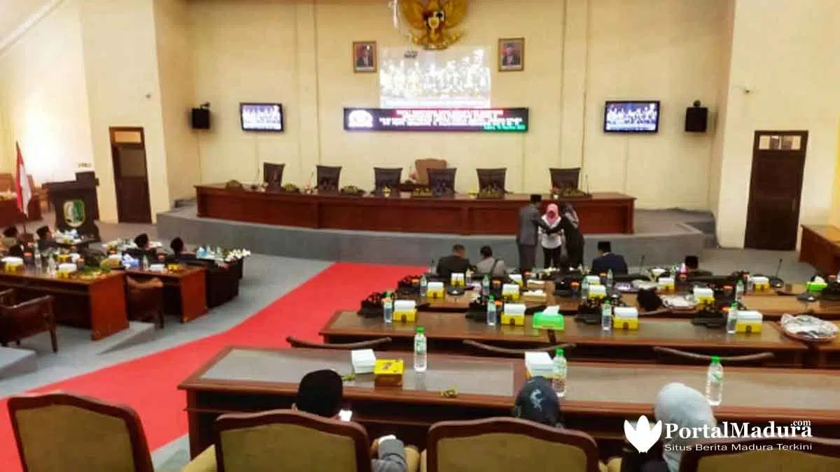 Rapat Paripurna Istimewa DPRD Sampang Dengarkan Pidato Kenegaraan Presiden RI