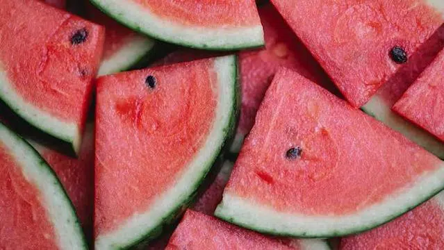Kandungan Nutrisi dan Manfaat Buah Semangka bagi Tubuh Manusia