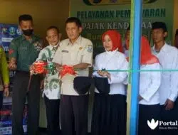 Peluncuran Samsat Bunda Jupiter Juruan Laok, Ka UPT PPD Sumenep Potong Pita
