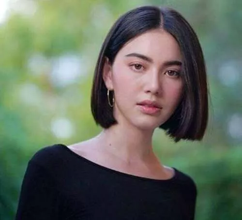 Inspirasi Model Rambut Pendek Wanita Sebahu Kekinian - Portalmadura.com Model Rambut Pendek Wanita Sebahu 2022