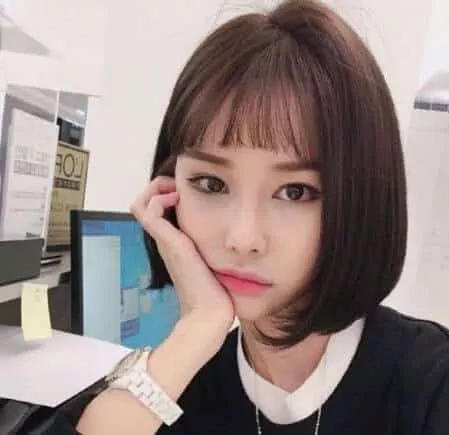 Inspirasi Model Rambut Pendek Wanita Sebahu Kekinian - Portalmadura.com Model Rambut Pendek Wanita Sebahu 2022