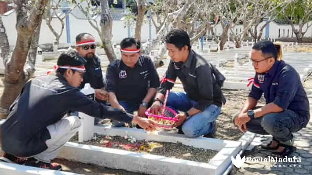 Ulang Tahun PWS, Ziarah di Pusara Pahlawan