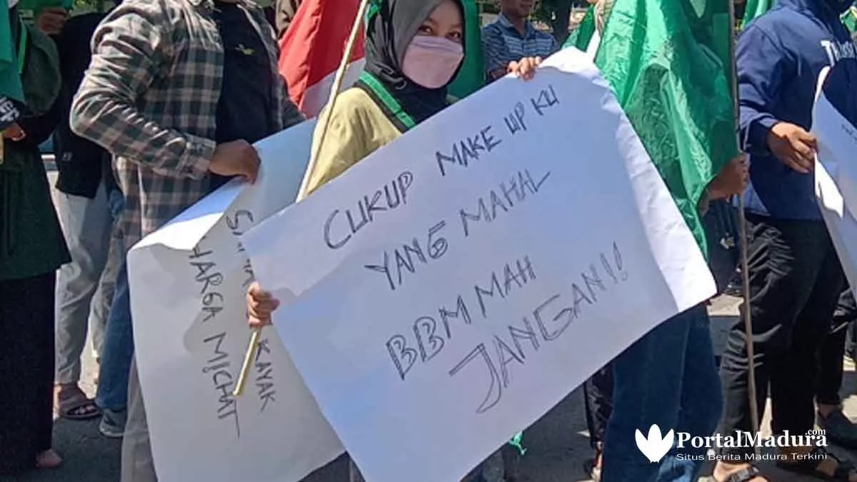 Cukup ‘Make Up’ Yang Mahal, HMI Tolak Rencana Kenaikan BBM
