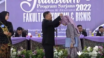 FEB Unija Madura Gelar Yudisium, IPK Tertinggi 4,00