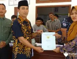 Tahap V, 525 Sertifikat Tanah Diserahkan Bagi Warga Juruan Laok Sumenep