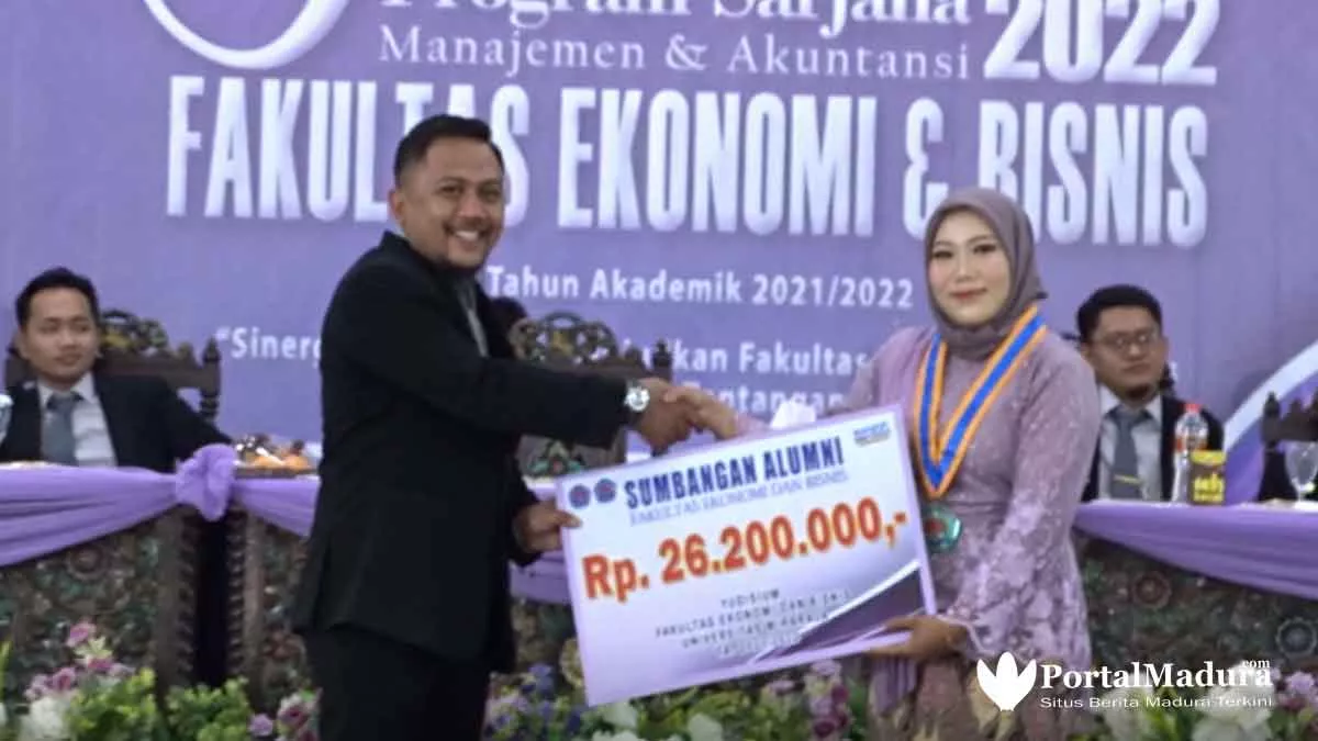 Feb Unija Madura Gelar Yudisium, Ipk Tertinggi 4,00 - Portalmadura.com FEB Unija Madura Gelar Yudisium, IPK Tertinggi 4,00