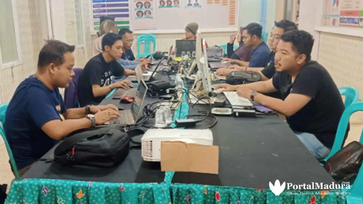 Berlangsung Vermin Dokumen Persyaratan Keanggotaan Parpol Hasil Perbaikan di KPU Sumenep