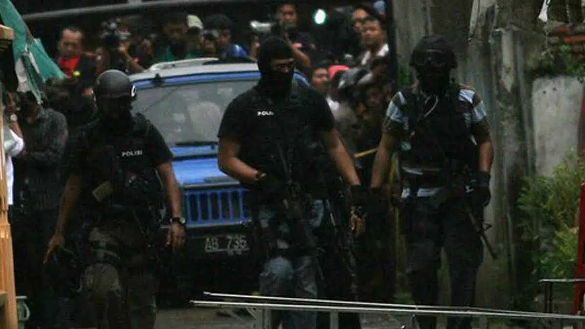 Densus 88 Ringkus Jaringan Teroris di Madura, 1 Oknum Guru ASN