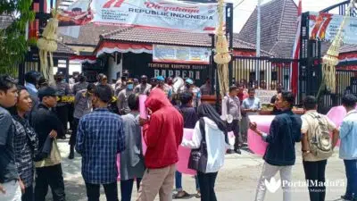 Pertanyakan-RTRW,-Mahasiswa-Geruduk-Bappeda-Sumenep