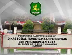 Petani dan Buruh Pabrik Rokok di Sumenep Terima BLT DBHCHT 2022