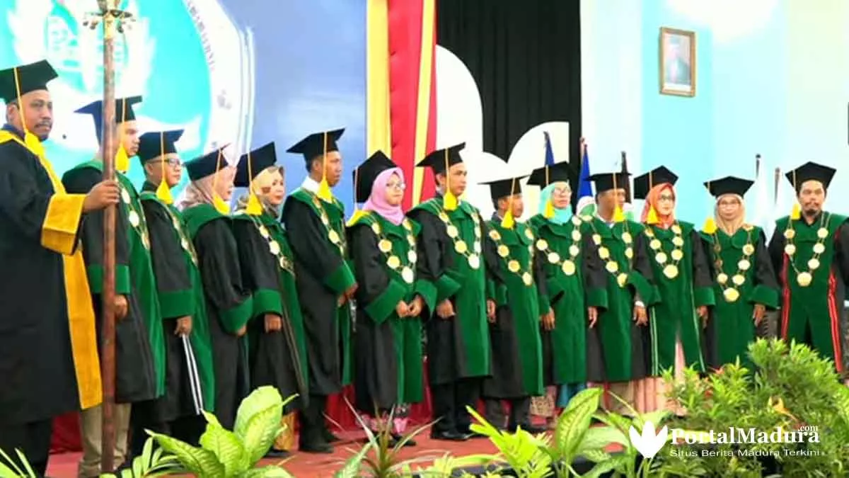 Wisuda Angkatan Xviii, Ini Pesan Ketua Stkip Pgri Sumenep - Portalmadura.com Wisuda Angkatan XVIII, Ini Pesan Ketua STKIP PGRI Sumenep