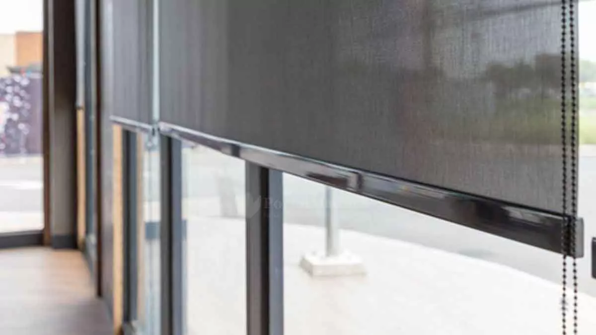 5 Tips Mudah Membersihkan Roller Blind agar Awet dan Selalu Bersih