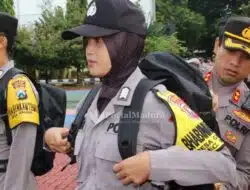 Kapolres Sumenep Serahkan Kaporlap Bhabinkamtibmas