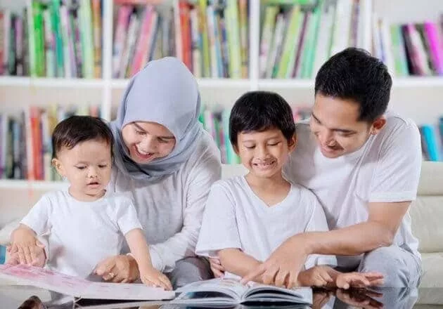 Bentuk Karakter Anak, Bekali Pengetahuan Sesuai Dengan Zaman nya