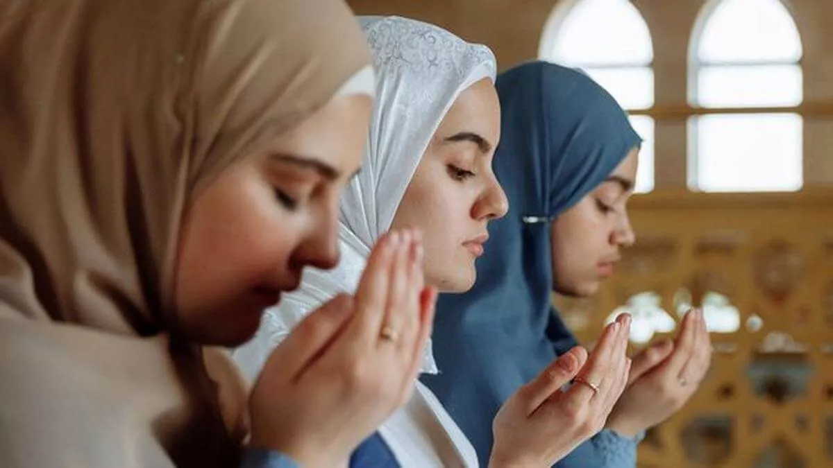 4 Amalan & Doa Agar Suami Tidak Berselingkuh Dengan Wanita Idaman Lain