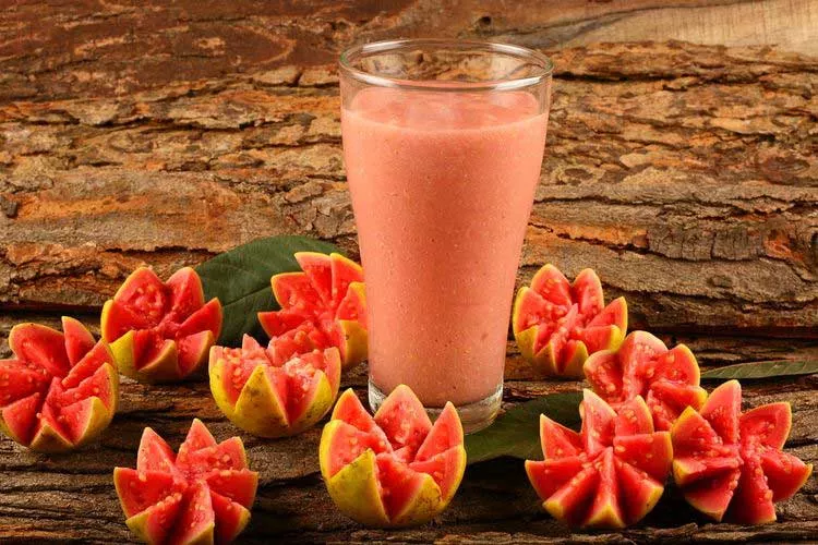 10+ Manfaat Jus Jambu Merah Untuk Kesehatan