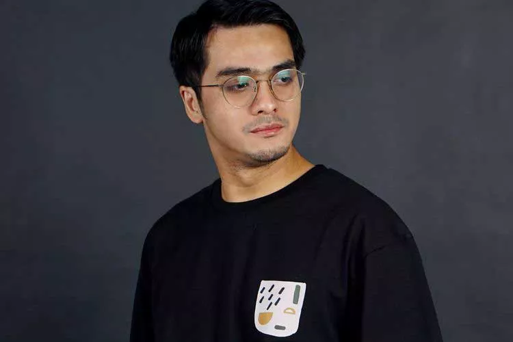 5+Inspirasi Model Rambut Ricky Harun, Gaya Rambut Pria Keren