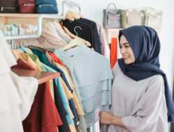 10 Tips Memilih Gamis Sesuai Bentuk Tubuh