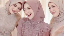 Rekomendasi Kombinasi Model Kebaya Simple dan Cantik Hijab