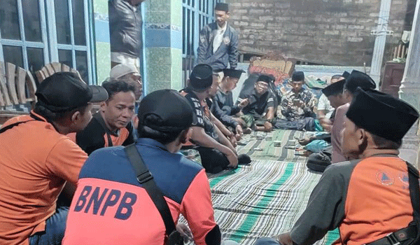 Api Misterius Muncul Tiba-tiba, BPBD Sumenep Himbau Kosongkan Rumah