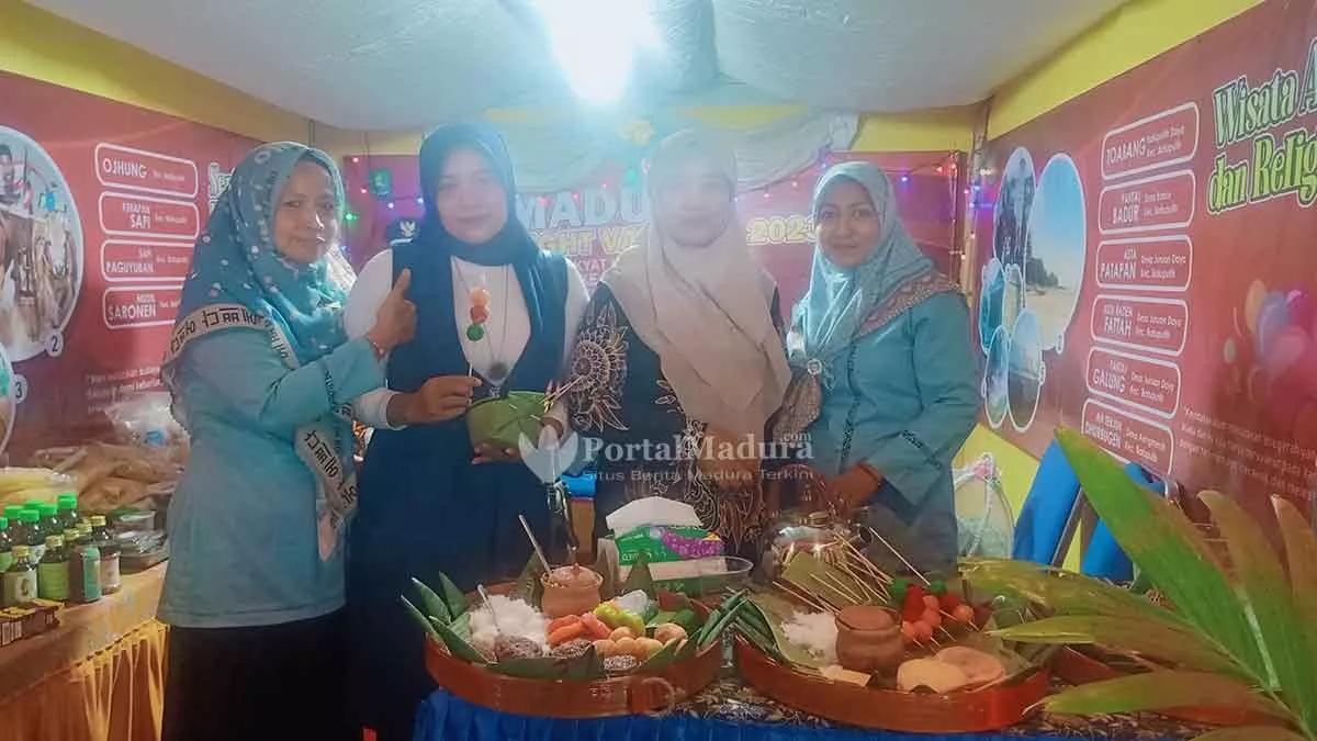 Desa Juruan Laok Promosikan Jajanan Tempo Dulu di Madura Night Vaganza 2023