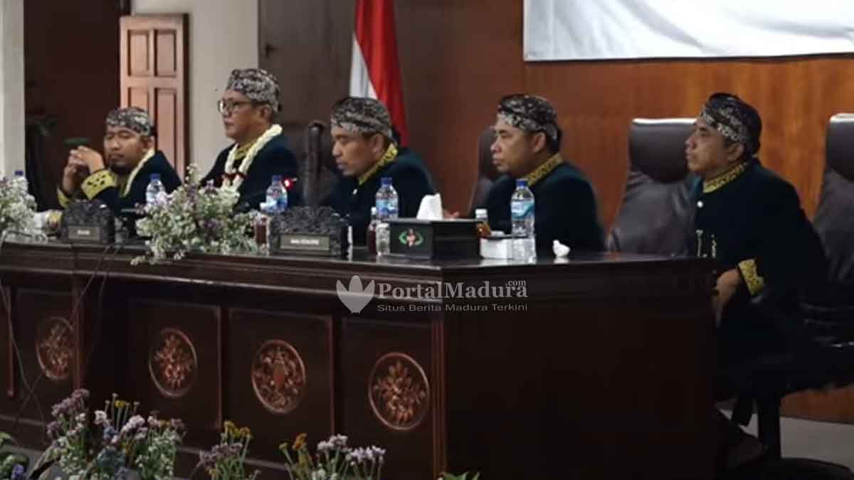 Sidang Paripurna Hari Jadi Sumenep Berbahasa Madura, Terasa Era Keraton