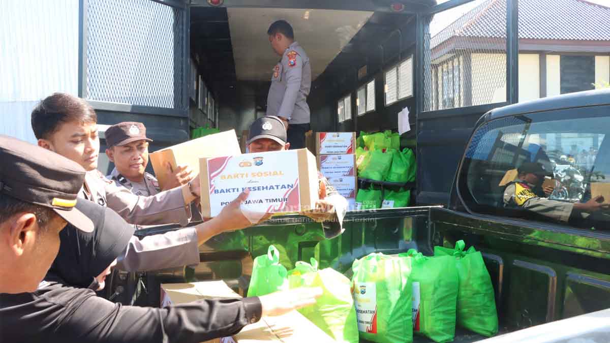Polres Sumenep Salurkan Ratusan Paket Sembako Pada Warga