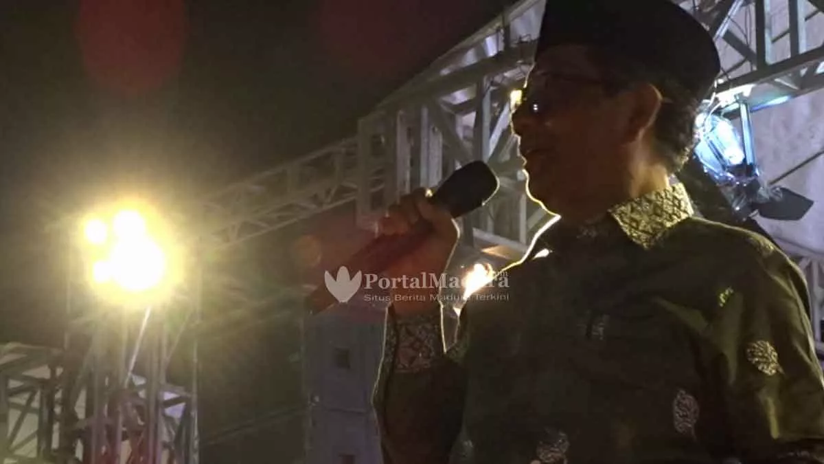 Mahfud MD Kumandangkan Selawat Tibbil Qulub dan Lagu Daerah Pada Momen Istigasah Kebangsaan