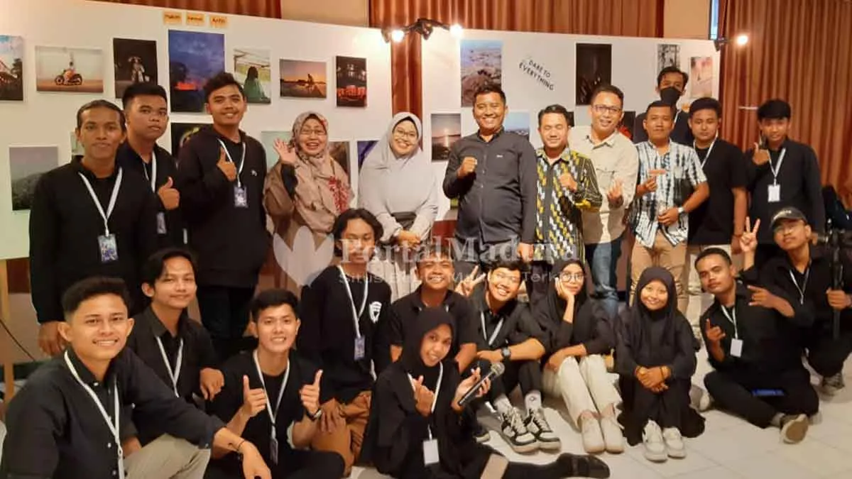 Unik, Pameran Karya Mahasiswa Desain Komunikasi Visual