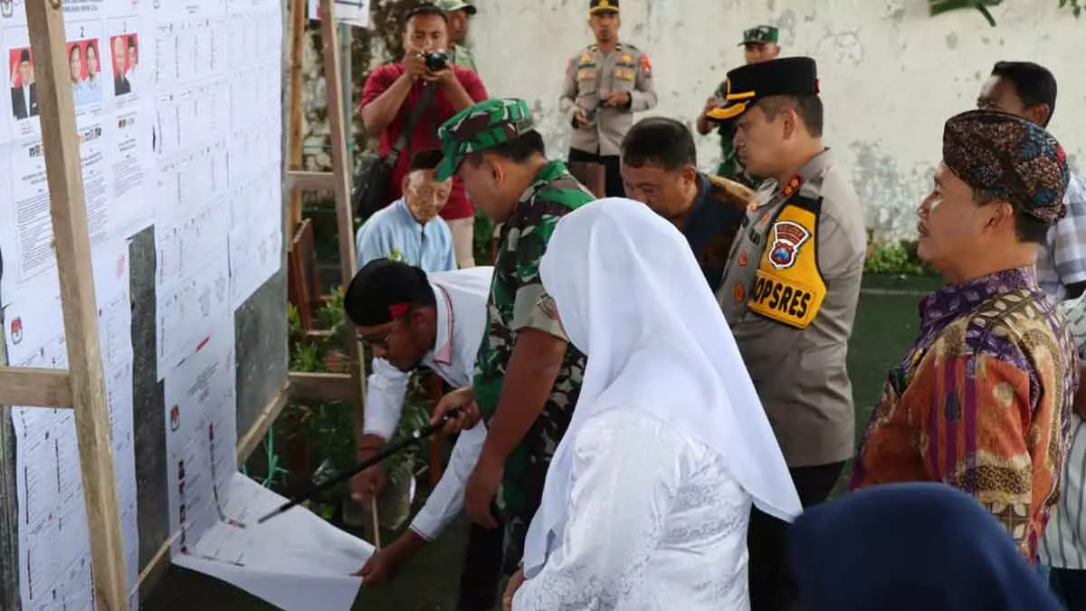 Pantau TPS Pemilu 2024, Kapolres Sumenep Pastikan Pencoblosan Aman