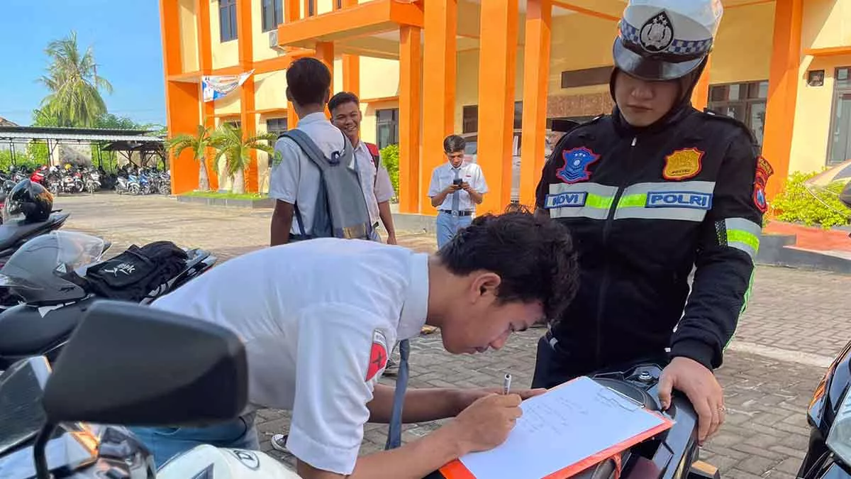 Polres Sumenep Gelar Police Goes to School dan Razia Knalpot Brong