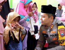 Ramadan Berbagi, Kapolres dan Ketua Bhayangkari Cabang Sumenep Santuni Anak Yatim
