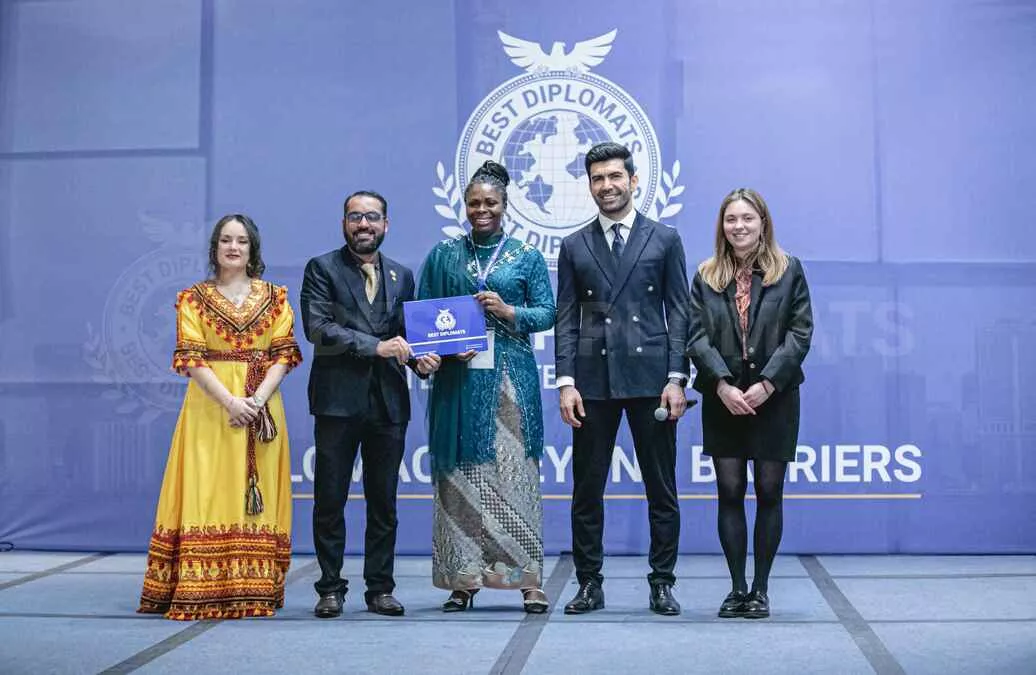 Esther Dangosu, WNI Kelahiran Nigeria, Raih Gelar Diplomat Terbaik Kedua Kalinya!