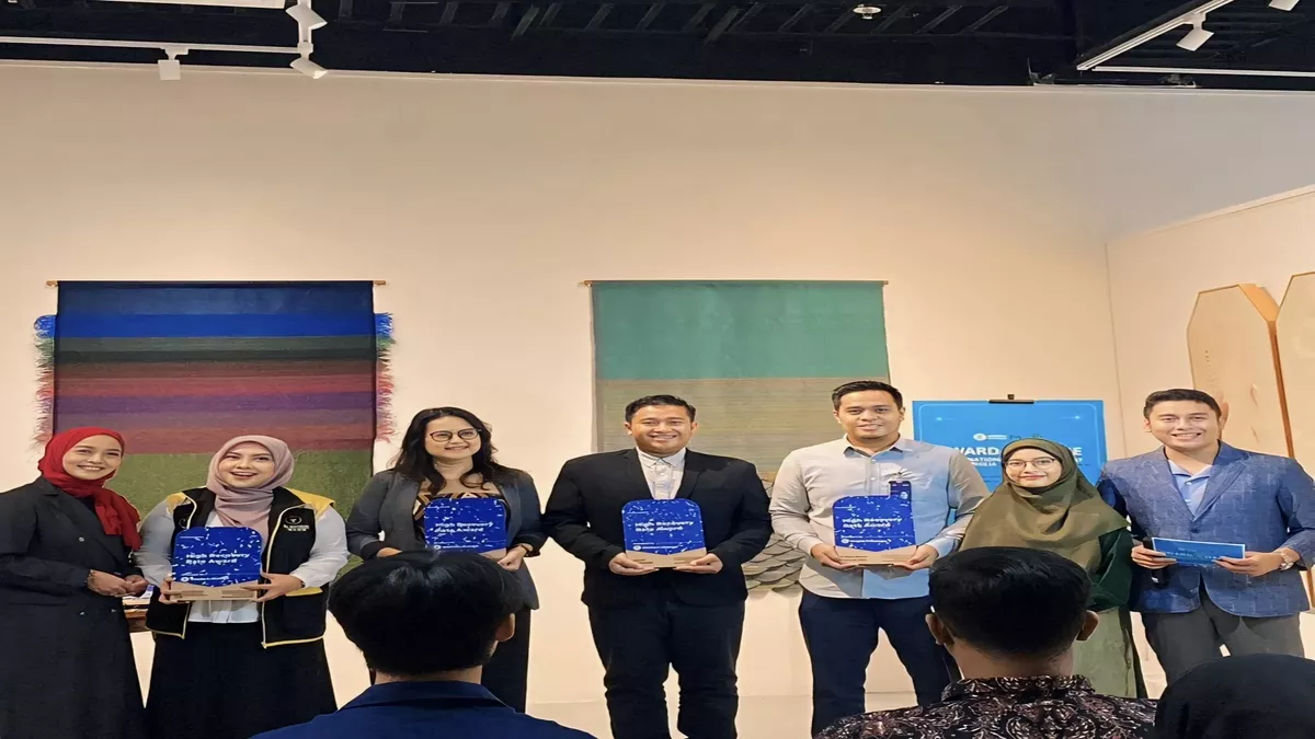 Penganugerahan Award4Change Di Hari Tanpa Sampah Sedunia 2024 - Portalmadura.com Penganugerahan Award4Change di Hari Tanpa Sampah Sedunia 2024
